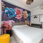 Lilium Maris Hotel