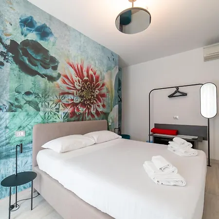 Lilium Maris Hotel *