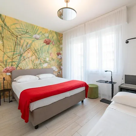 Lilium Maris Hotel *