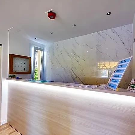 Lilium Maris Hotel